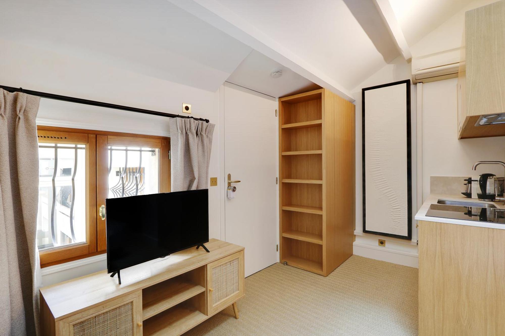 Pick A Flat'S Apartments In Louvre - Rue Saint Honore Париж Екстериор снимка